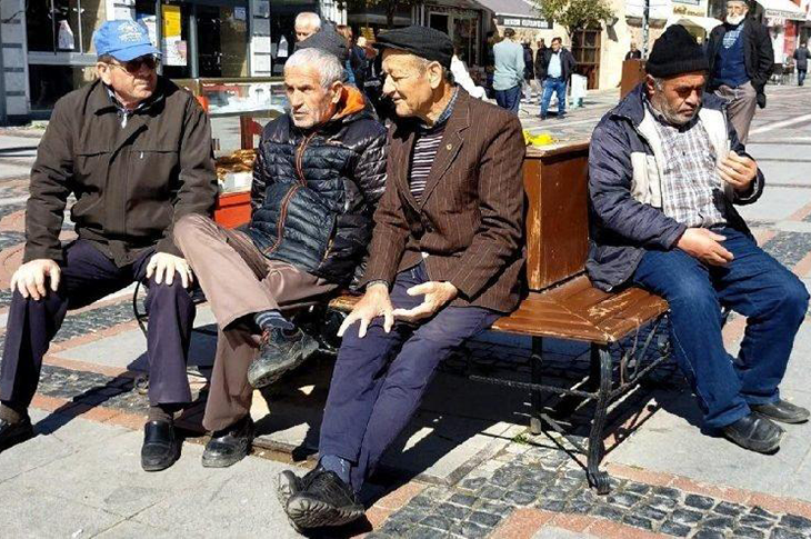 İçişleri Bakanlığı Duyurdu! 65 Yaş Üstüne Sokağa Çıkma Yasağı İçişleri Bakanlığı Duyurdu! 65 Yaş Üstüne Sokağa Çıkma Yasağı