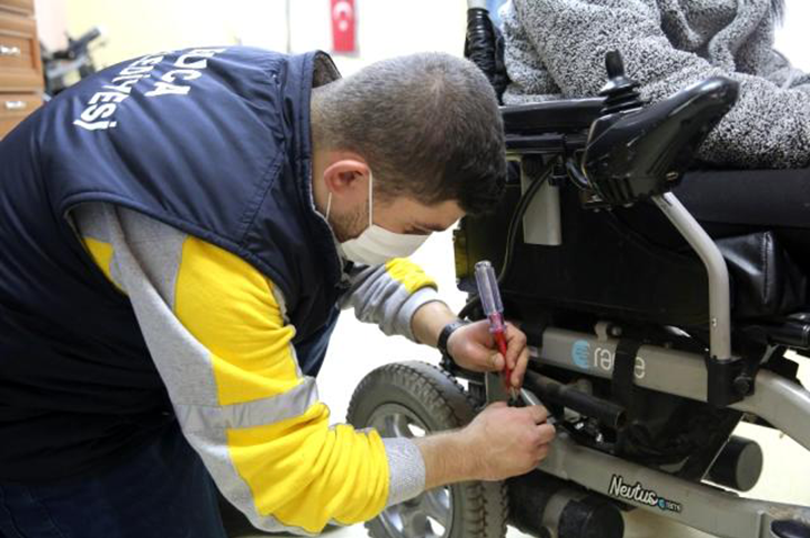 Talas Belediyesi 426 Engelli Aracını Tamir Etti