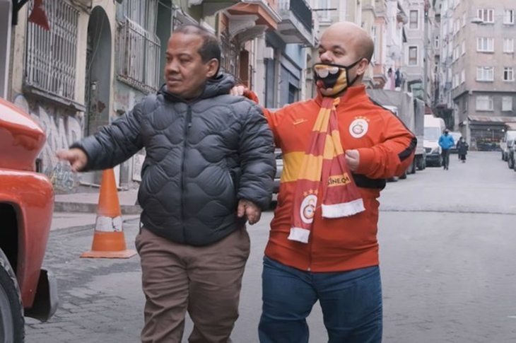 Kısalara Yer Yok: “Bize Cüce Demeyin!” Kısalara Yer Yok: “Bize Cüce Demeyin!”