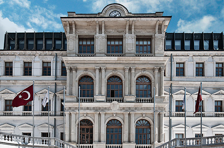 Engelsiz Beyoğlu Projesi ile Engeller Kalkıyor Engelsiz Beyoğlu Projesi ile Engeller Kalkıyor