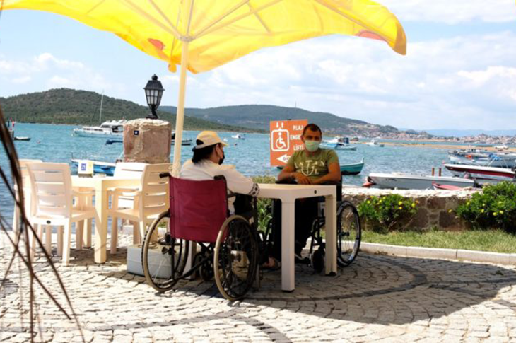 Ayvalık’ta Engelsiz İki Plaj Hizmete Açıldı Ayvalık’ta Engelsiz İki Plaj Hizmete Açıldı