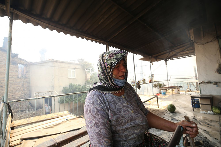 Kanser Tedavi Parası Yangında Kül Oldu Kanser Tedavi Parası Yangında Kül Oldu