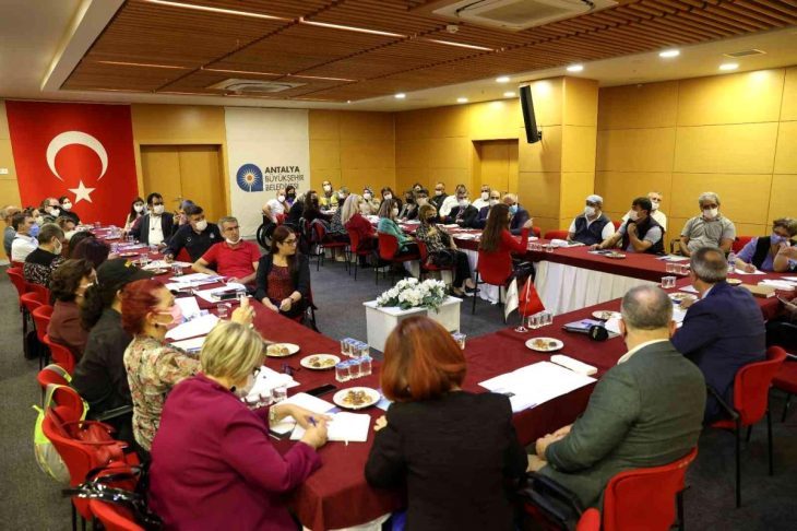 Antalya’da ‘Engelsiz Hizmet Komisyonu’ Tekrar Toplandı
