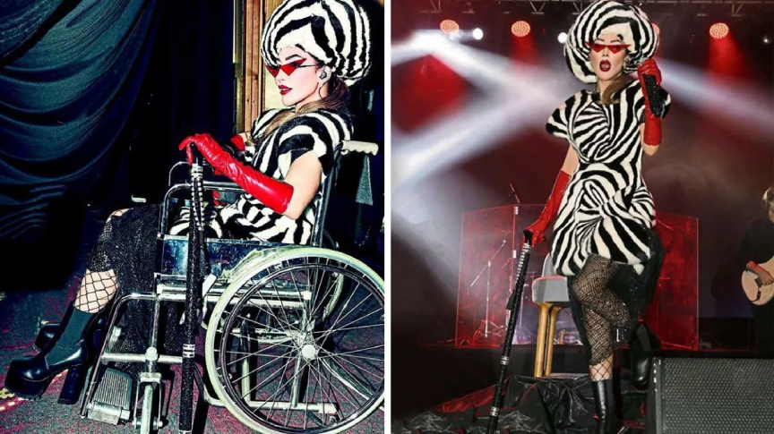 İkili kolaj fotoğrafın sol tarafında Hande Yener tekerlekli sandalyede oturuyor sağ fotoğrafta ise ayakta bulunup sağ eliyle siyah baston kullanıyor.