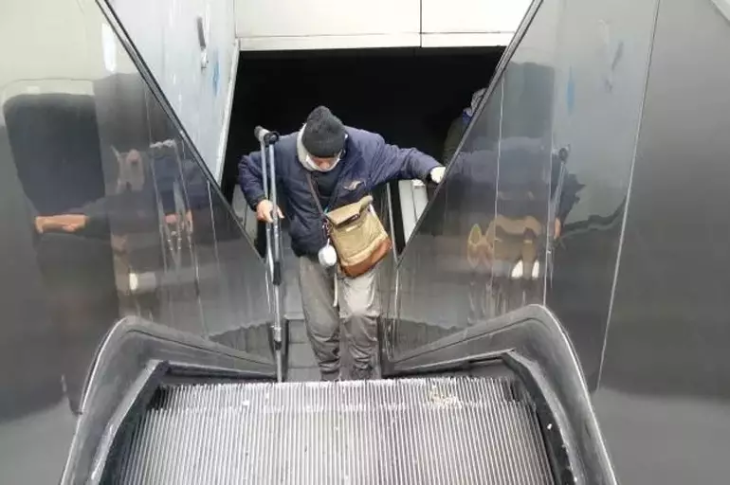 Taksim’de Yürüyen Merdivenleri Kullanamayan Engelliler Zor Anlar Yaşadı