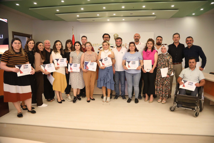 Atakum Belediyesi Personeli Üç Aylık Türk İşaret Dili Eğitimini Tamamladı