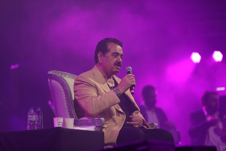 İbrahim Tatlıses: “Sol Elim Tutmuyor Ama Dilim Konuşuyor” İbrahim Tatlıses: “Sol Elim Tutmuyor Ama Dilim Konuşuyor”