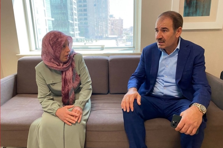 Belediye Başkanı İbrahim Lale, Kanser Hastasının Tüm Masrafını Üstlendi