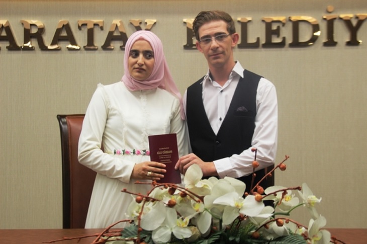 Konya’da Görme Engelli Çift, Dünyaevine Girdi Konya’da Görme Engelli Çift, Dünyaevine Girdi