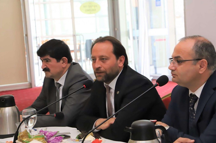 Bursa İl Millî Eğitim Müdürlüğüne bağlı resmi ve özel tüm okul ve kurumlarda engelleri aşmak üzere Sıfır Atık Projesi için taraflar görüşme düzenliyor.