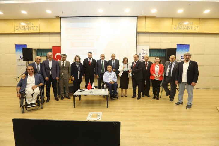 Gaziantep’te Erişilebilir Kentler Bölgesel Engelliler Çalıştayı Düzenleniyor Gaziantep’te Erişilebilir Kentler Bölgesel Engelliler Çalıştayı Düzenleniyor