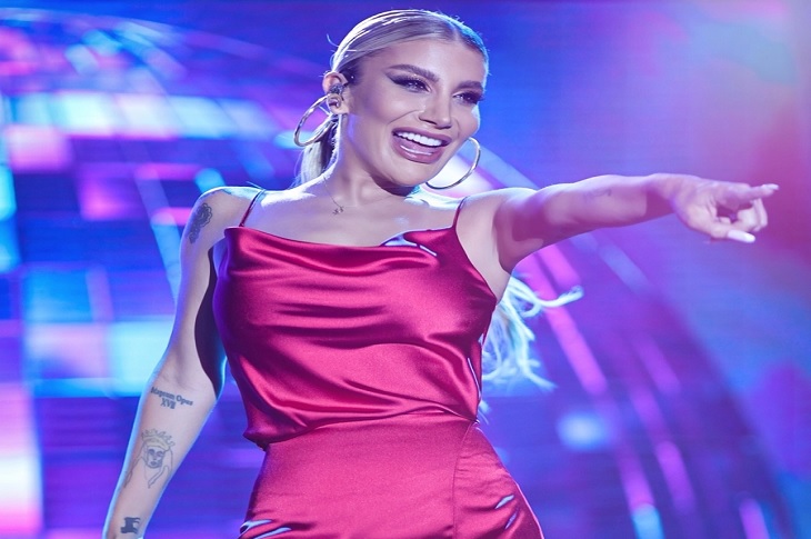 İrem Derici, SMA Hastası İrem Nur’a Umut Oldu İrem Derici, SMA Hastası İrem Nur’a Umut Oldu