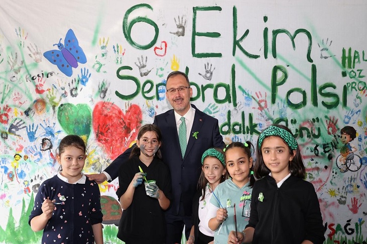 Bakan Kasapoğlu, Serebral Palsili Çocuklarla Buluştu Bakan Kasapoğlu, Serebral Palsili Çocuklarla Buluştu