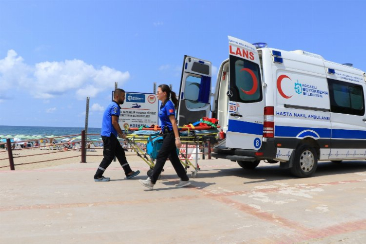 Kocaeli’de Hasta Nakil Ambulanslarının Sayısı 30’a Çıkartıldı