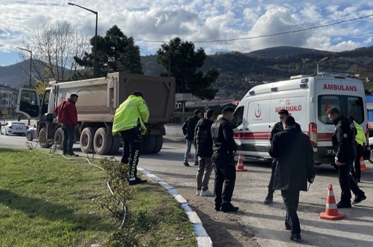 Sinop’ta Kamyonun Çarptığı Yaşlı Adam Hayatını Kaybetti