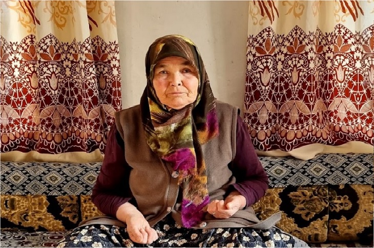 Aksaray’daki Yaşlı Kadın Umre Parasını Deprem İçin Bağışladı