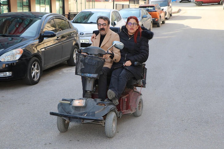 Samsun’da Engelli Öğretmen Çiftin, Sevgiyle Harmanlanmış Başarı Hikayesi