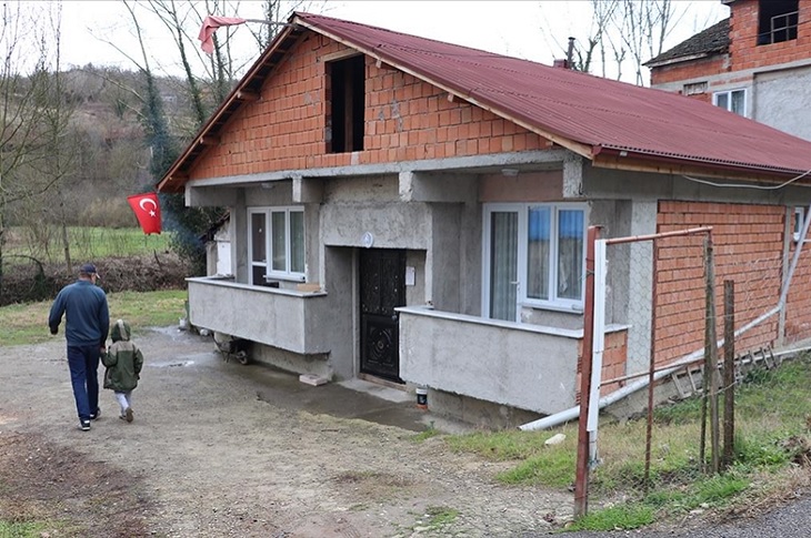 Zonguldak’ta 5 Kişilik Aile, Hayırseverlerin Yardımıyla Yeni Evlerine Kavuştu