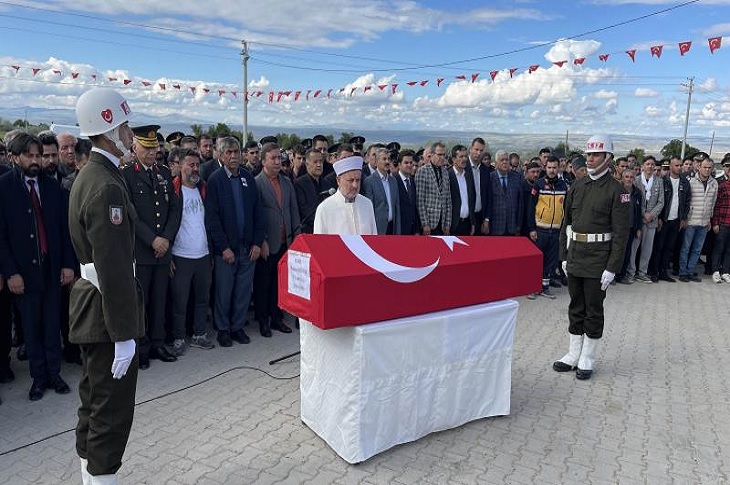Aksaray’da, Şehit Mehmet Sevim’in Cenazesi Son Yolculuğuna Uğurlandı