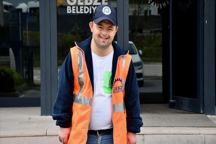 Gebze Belediyesi Personeli Eren Karalı Enerjisiyle Fark Yaratıyor Gebze Belediyesi Personeli Eren Karalı Enerjisiyle Fark Yaratıyor