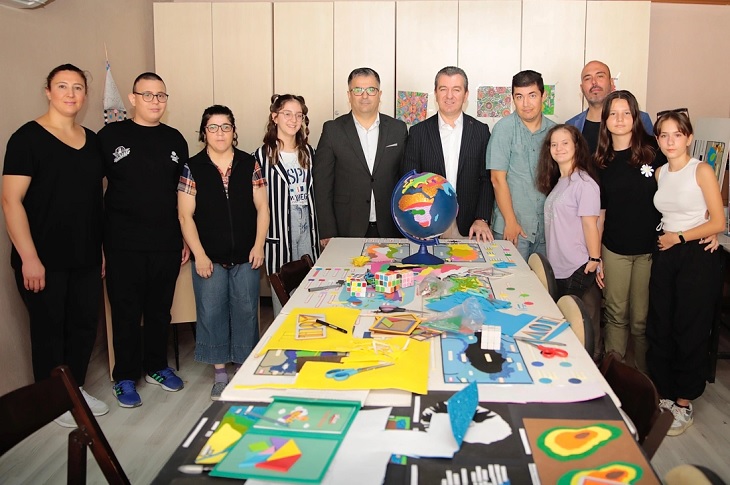 İzmir’de, Engelli Öğrencilerin Projesine Uluslararası Destek