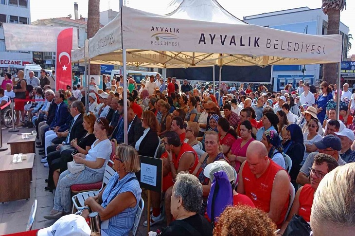 Balıkesir’in Ayvalık İlçesinde “Engelliler Şenliği” Başladı Balıkesir’in Ayvalık İlçesinde “Engelliler Şenliği” Başladı