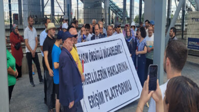 Engellilerin Haklarına Erişim Platformu, Elvankent tren istasyonunda bir basın açıklaması yaptı.