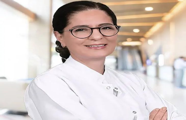 Görselde, Çocuk Genetik Hastalıkları Uzmanı Prof. Dr. Yasemin Alanay yer almaktadır.