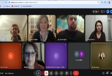 Görsel, bir Google Meet çevrimiçi toplantısının ekran görüntüsüdür. Koyu gri bir arayüz üzerinde katılımcıların yer aldığı sekiz kutucuk bulunmaktadır. Üst sırada Oğuz Akkaya, Gülden Özkan, Ilgın Aydınlıoğlu ve Nihan Dönmez'in kamera görüntüleri yan yana dizilmiştir. Alt sırada ise İdil Sayımer'in kamera görüntüsüyle birlikte; Beril Dilcan, Eğitimde Görme Engelliler Derneği ve Damla Karsu'nun isimlerinin veya profil simgelerinin bulunduğu paneller yer almaktadır. Ekranın en altında mikrofon, kamera ve görüşmeyi sonlandırma gibi standart toplantı kontrol butonları görülmektedir.