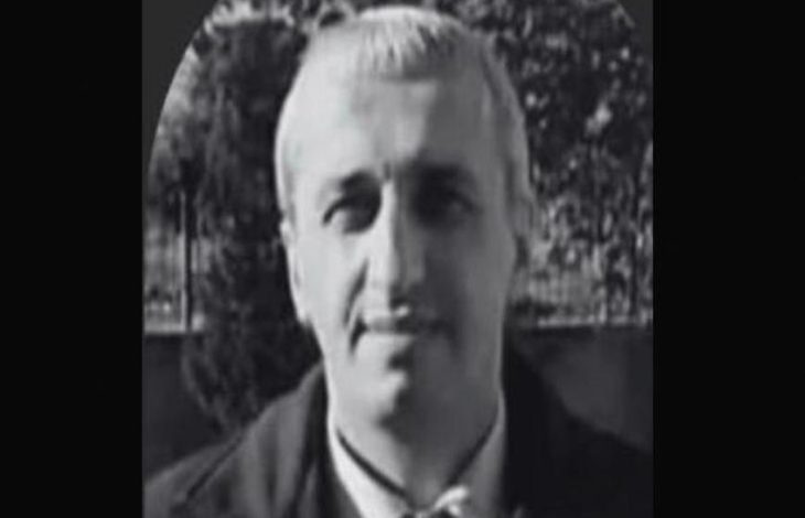 Hayatını kaybeden öğretmen Aydın Ertürk'ün siyah beyaz fotoğrafı.