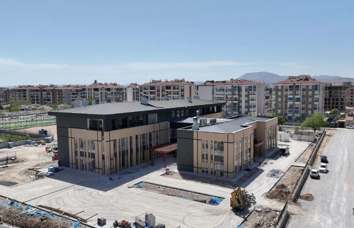 Karatay Engelsiz Yaşam Merkezi’nin hizmet binaları.