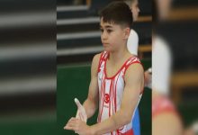 Milli Cimnastikçi Bahadır Çimen'in, milli forayla çekilen fotoğrafı.